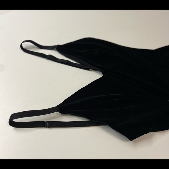 Black milk velvet mini dress size XS - Picture 3 of 6